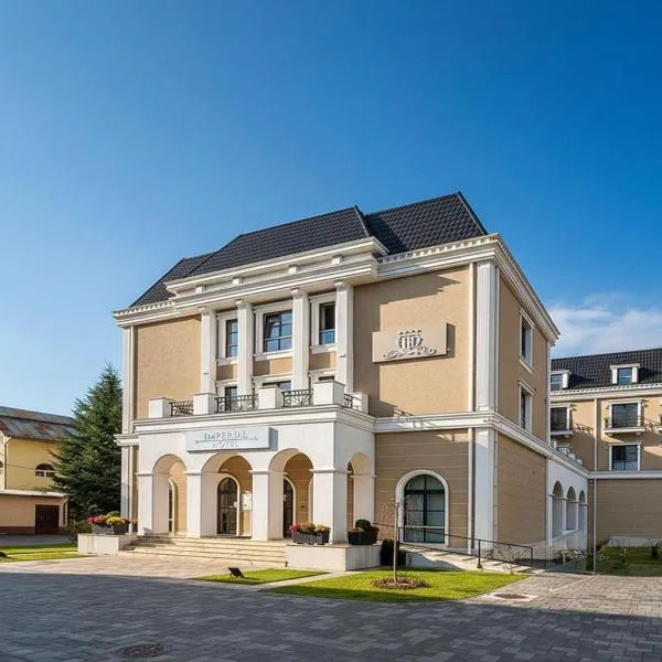 Hotel IMPERIAL Campulung, хотел в Къмпулунг
