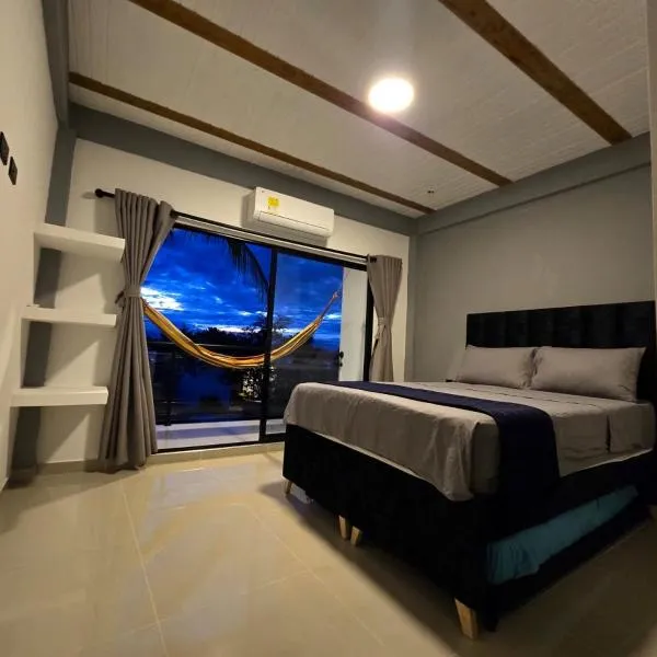 Villa Yasmin, готель у місті Прадо