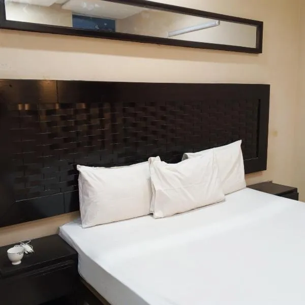 Fivee Hotel Model Town Multan, hotel u gradu 'Multan'