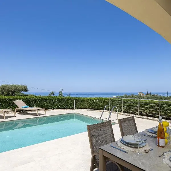 Carme Villas, hotell i Adelianos Kampos