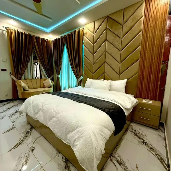 Rose Palace Hotel With Mountain View Swat, Umairs Haven Residences Swat, hotel em Mingora