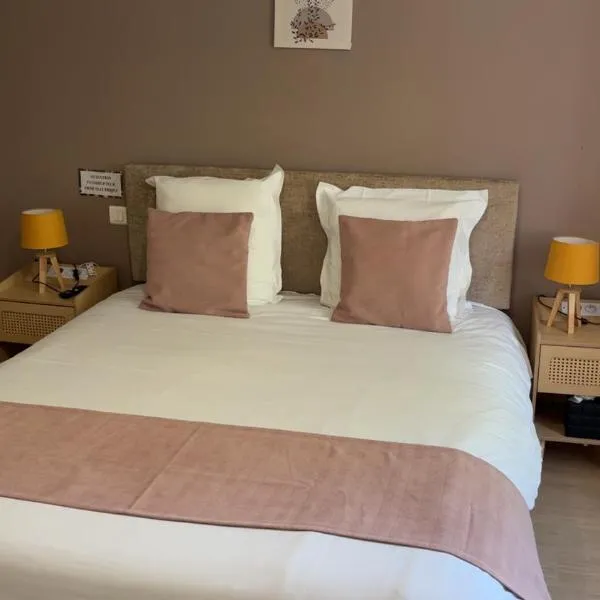 Hôtel Comme chez soi, hotell sihtkohas Jas