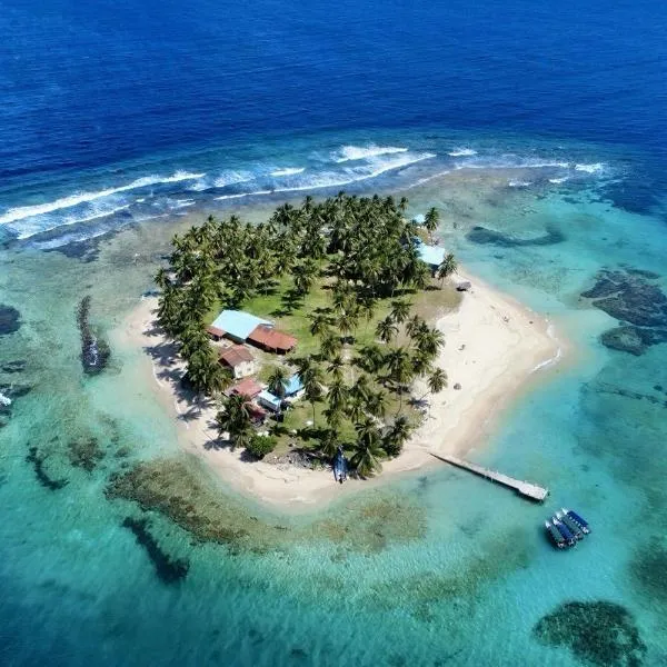 Cabaña frente al mar islas de San Blas icodub, отель в городе Achoertupo