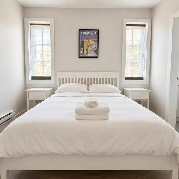 Private Room in Shared West Side Home near UBC, hotell i Vancouver