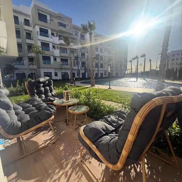 Appartement de luxe avec vue et acces sur piscine，位于布兹尼盖的酒店