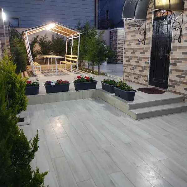 Beach House Buzovna, hotel v destinaci Baku