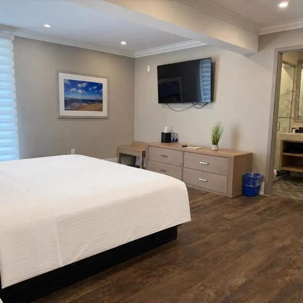 Colonial Hotel & Suites, hotel in Grand Bend
