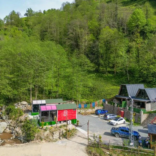 Eça River Bungalov, hotell i Ayder Yaylasi