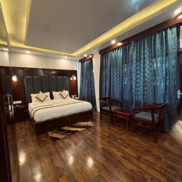 The Grand K2 Hotel, hotel u gradu Leh