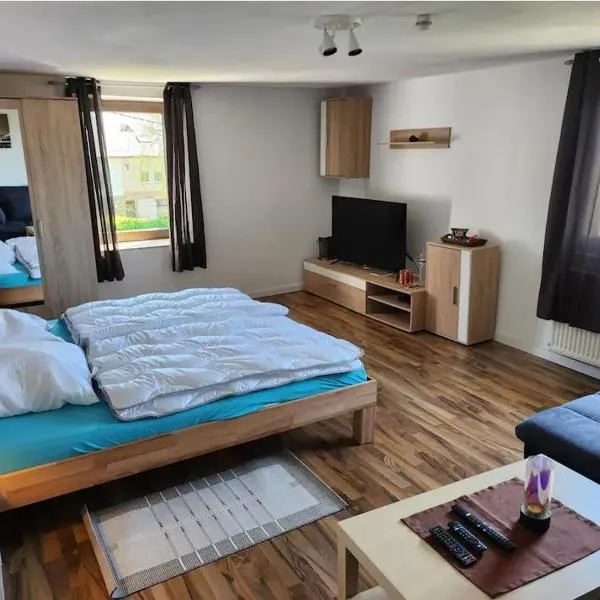 Privatzimmer in Rodt mit Gemeinschaftsbad und Küche, hotel sa Saint-Vith