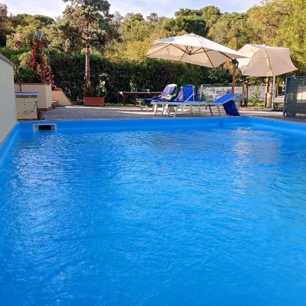 Villa PARADISO, hotel in Capoliveri
