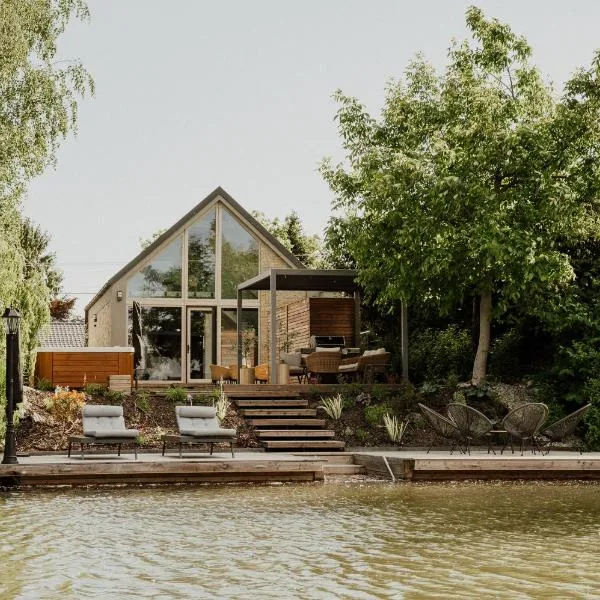 Jégmadár Lodge: Dunasziget şehrinde bir otel