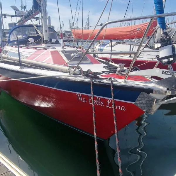 Ma Belle Lana, Chantereyne Marina: Cherbourg en Cotentin şehrinde bir otel