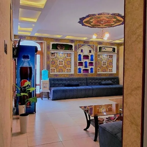 Hotel Dargoh, hótel í Buxoro