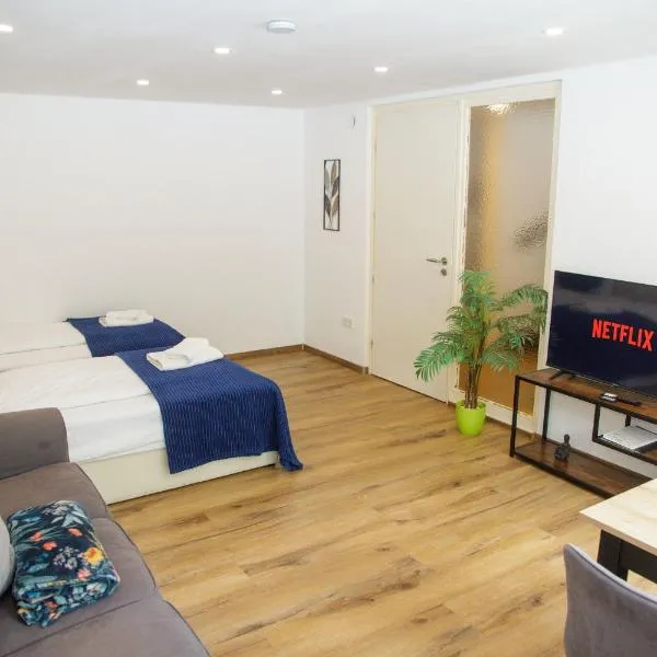 Apartment FÜR 3 mit Küche, Internet, Parkplatz & Smart TV, hotel Dortmundban