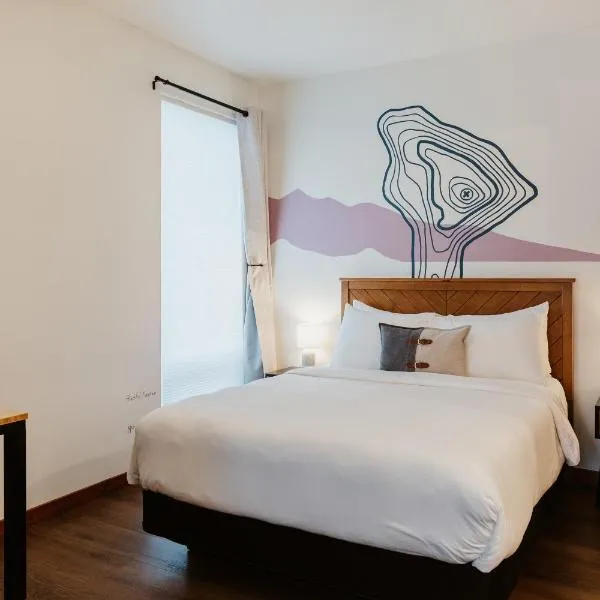 Blacktail Mountain Suites Remote Work Ready, viešbutis mieste Kalispelis