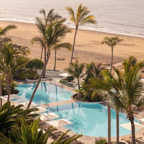 Plus Fariones Suite Hotel, hotel u gradu 'Puerto del Carmen'