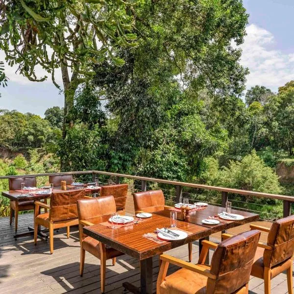 Fairmont Mara Safari Club, מלון בAitong