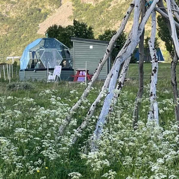 Glassiglo for 2, hotel sa Russenes