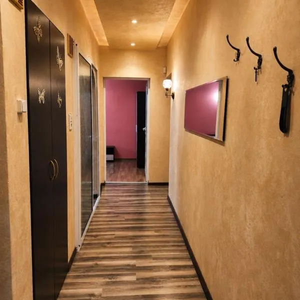 Дом край скалите, Hotel in Belogradtschik