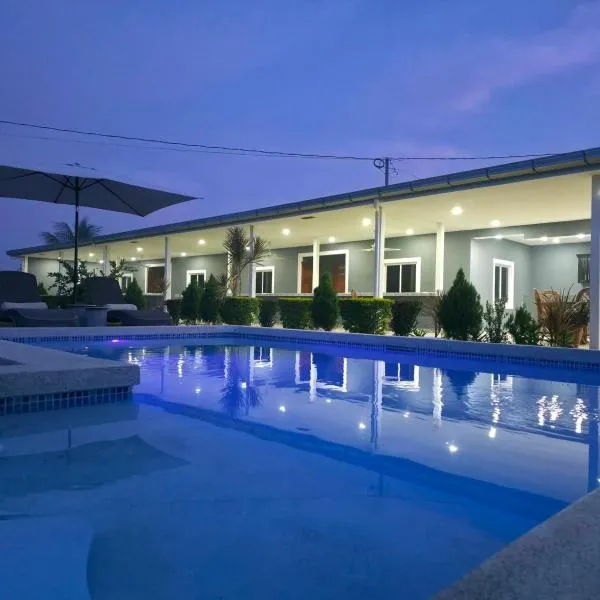 Lodge Ayla Punta Mango, hotel en Jucuarán