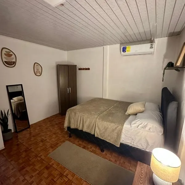 Mini apartment in downtown Limón with AC, hotel em Puerto Limón