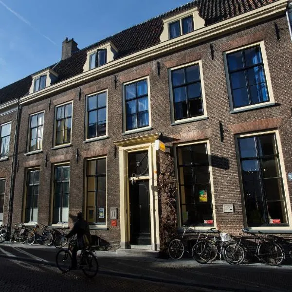 Strowis Hostel, hotel v destinaci Utrecht