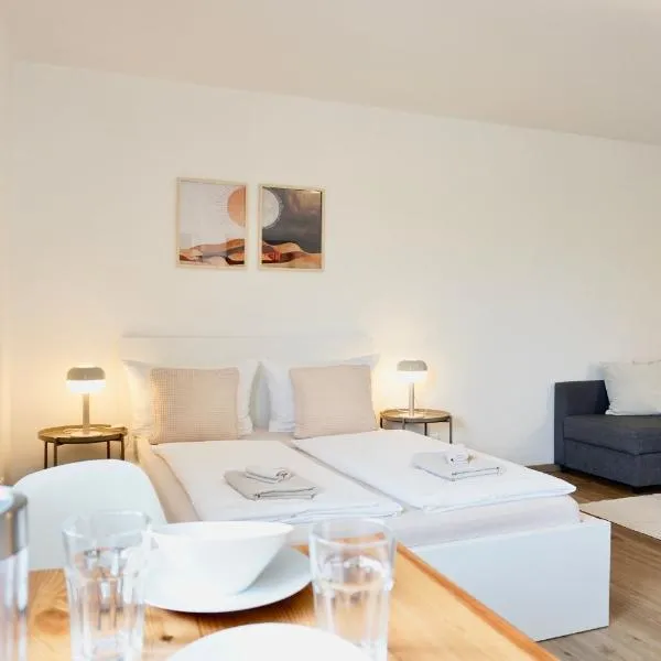 Stylisches Studio Apartment mit Balkon und privatem Stellplatz für bis zu 4 Personen nur wenige Minuten von der Innenstadt & Mosel entfernt, viešbutis Koblence