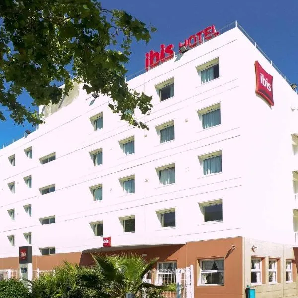 Ibis Barcelona Castelldefels, hotel en Castelldefels