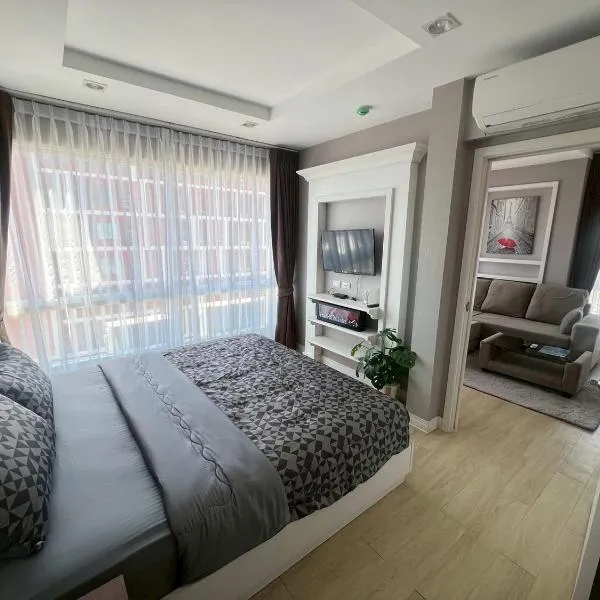 The Patio Bangsaen Cozy Condo, hotel in Chon Buri