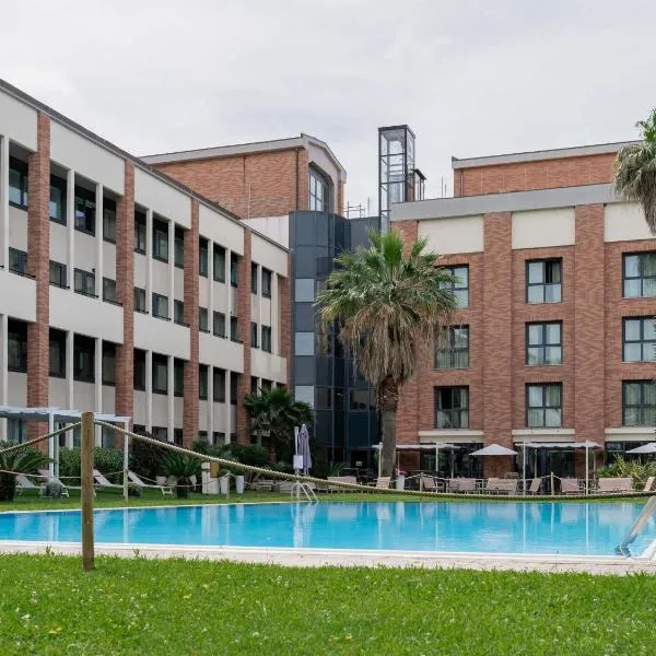 Mercure Leonardo da Vinci Rome Airport, хотел в Фиумичино