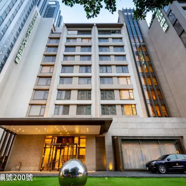 Hung's Mansion, hotel i Taichung