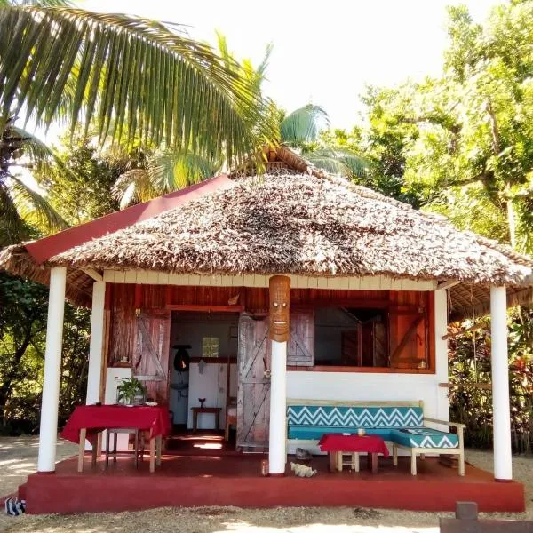 Bungalow Ambanivolo، فندق في سانت ماري