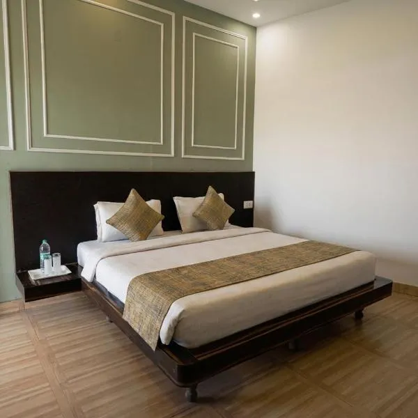 Gharonda Manor-A Home Beyond Home -Best Luxury Budget Stay Near ISBT, hotell sihtkohas Dehradun