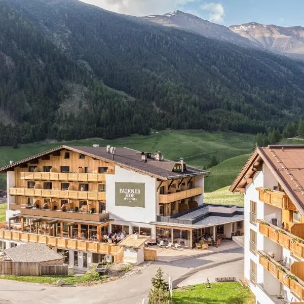Naturhotel Falknerhof、ニーダートハイのホテル