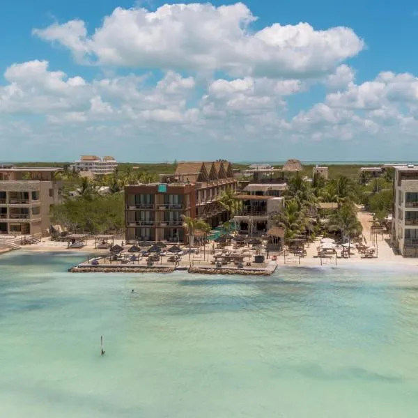 AWA Holbox Hotel Boutique - Beach Front, hotel v mestu Holbox Island