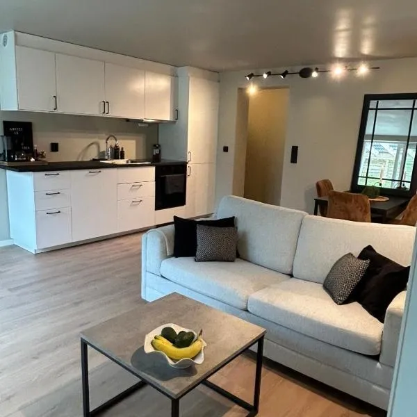 Modern Apartment Near Ågotnes, CCB, FMC, free parking, готель у місті Ongeltveitsjøen