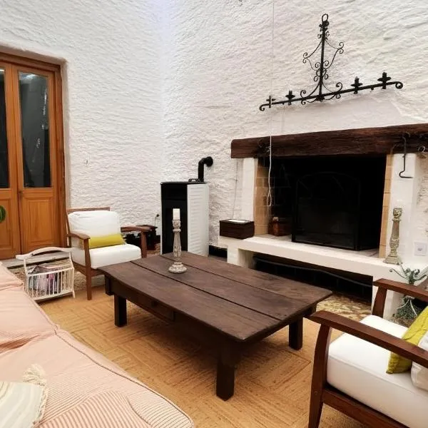 Casarão Sacramento Hostel & Suites,位于科洛尼亚-德尔萨克拉门托的酒店