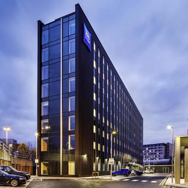 ibis Budget Terminal 2 Manchester Airport by Accor, hotel i Hale