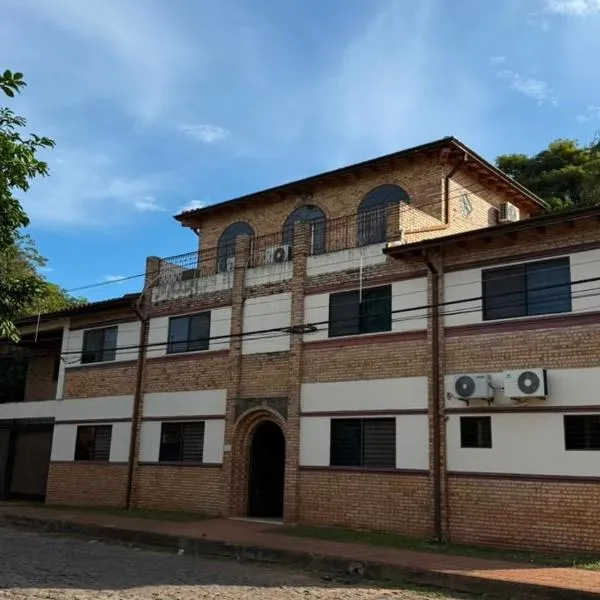 Pousada Akros, hótel í Asuncion