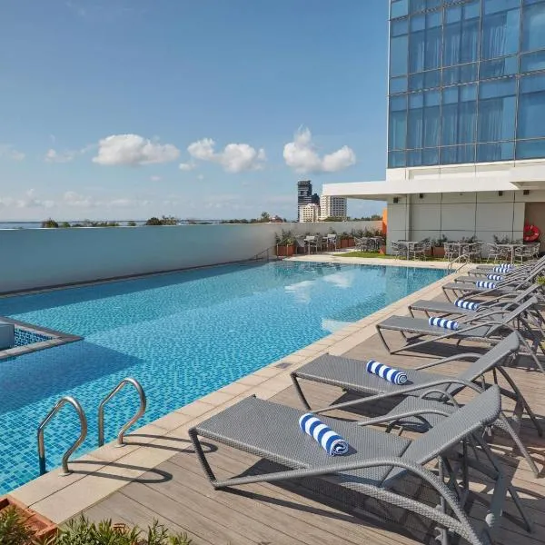 Mercure Mactan Cebu, hotel di Mactan