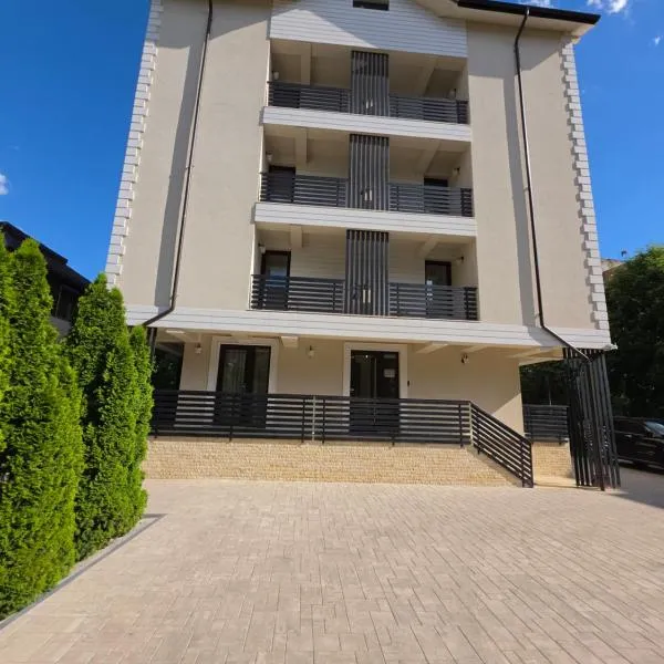 Jolie Boutique Hotel，位于克拉约瓦的酒店