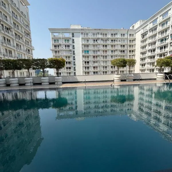 The Amerin Suites , Gomti Nagar Lucknow, hotel in Vibhuti Khand