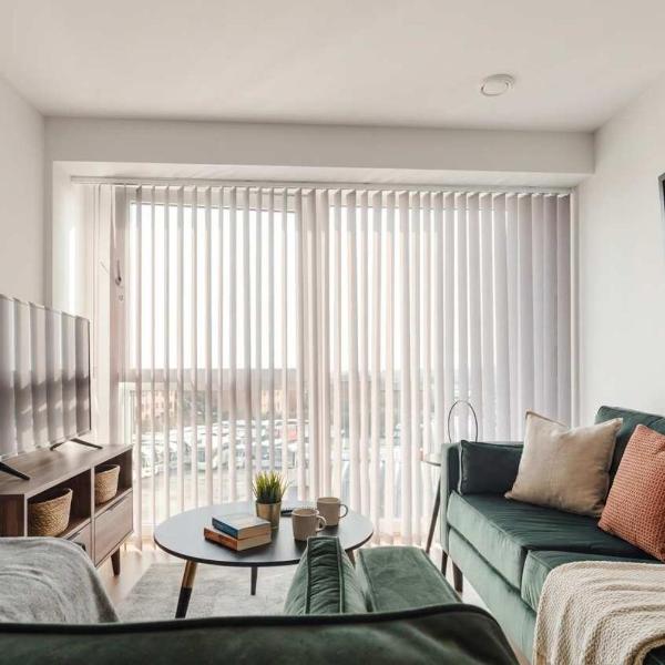 Beautiful 2 Bed Apartment in a Converted Mill, Leeds