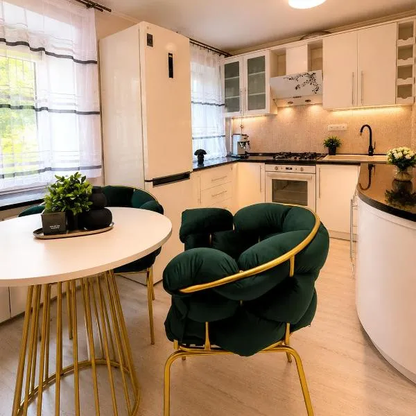 Квартира в самому центрі подобово, Hotel in Mykolajiw