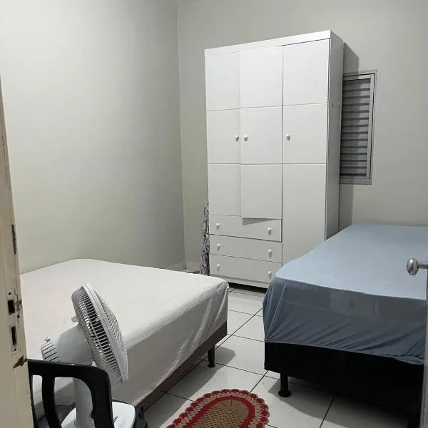 Quarto individual Quarto 2, hotel sa Montes Claros