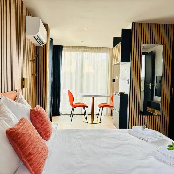 Suite indépendante avec terrasse privée, parking & Climatisation, מלון בChailly-lès-Ennery