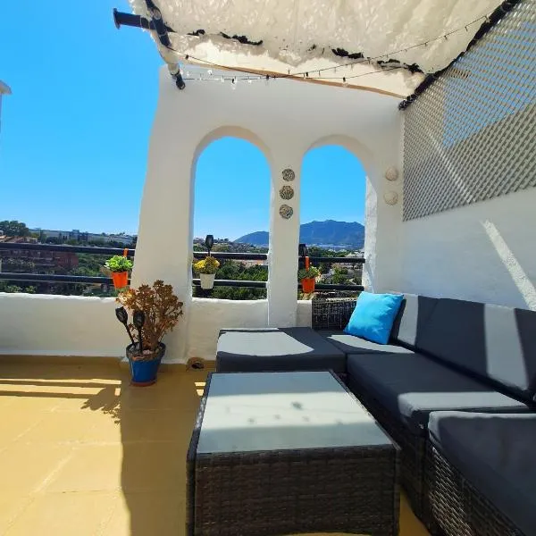 Benalmádena में, होटल Happy Holiday Home! Pueblo Evita Charming Condo