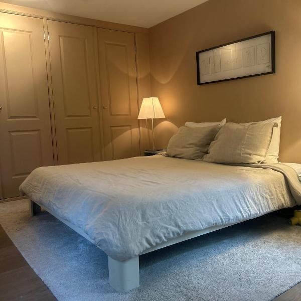 Cozy room just outside Utrecht Center, calm & green, Utrecht