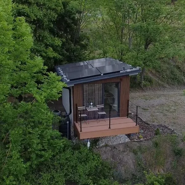 Posed pod hviezdami, hotell i Modra